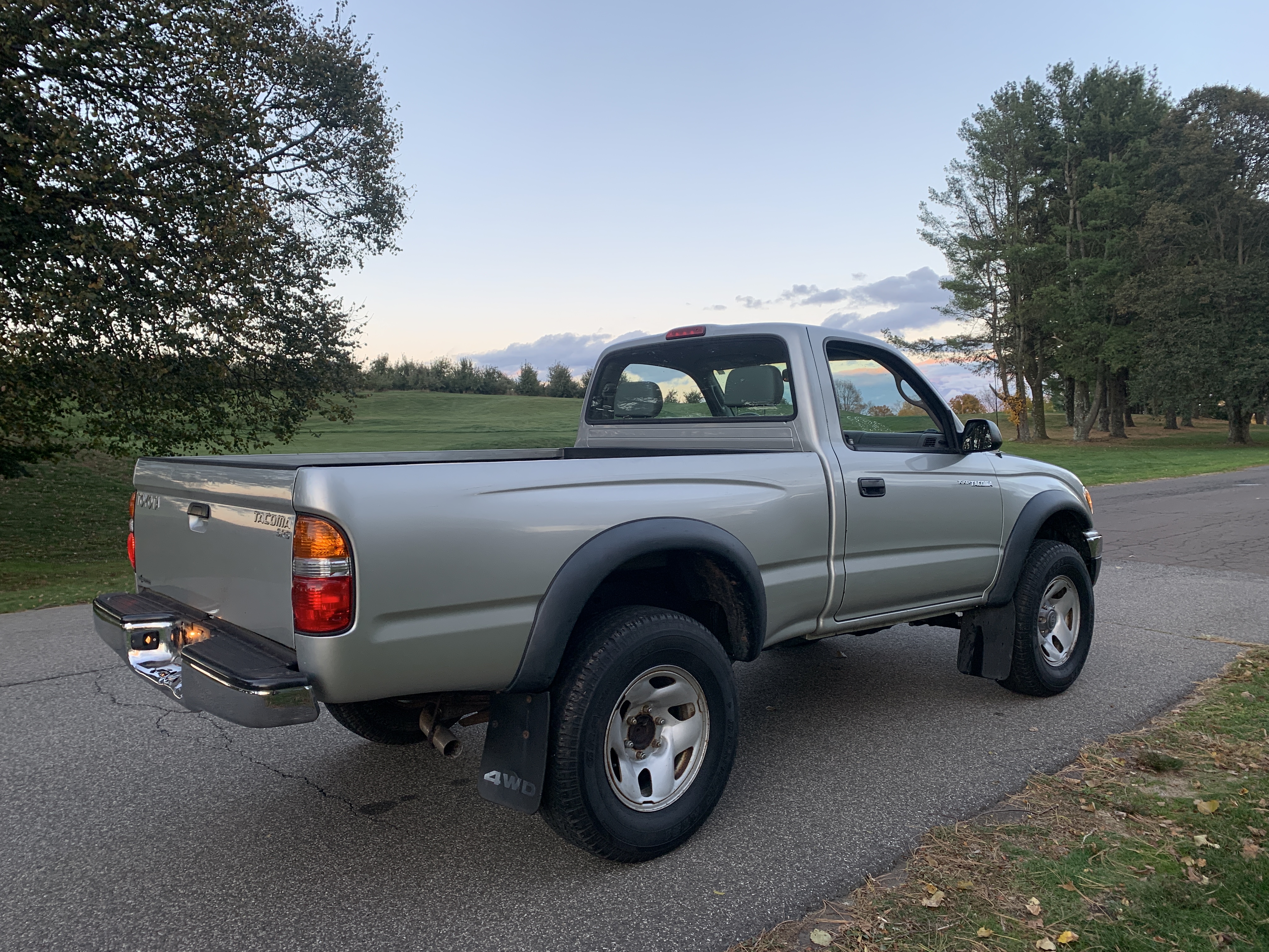 2004 Toyota Tacoma SR5 4x4 Pickup — photo 130